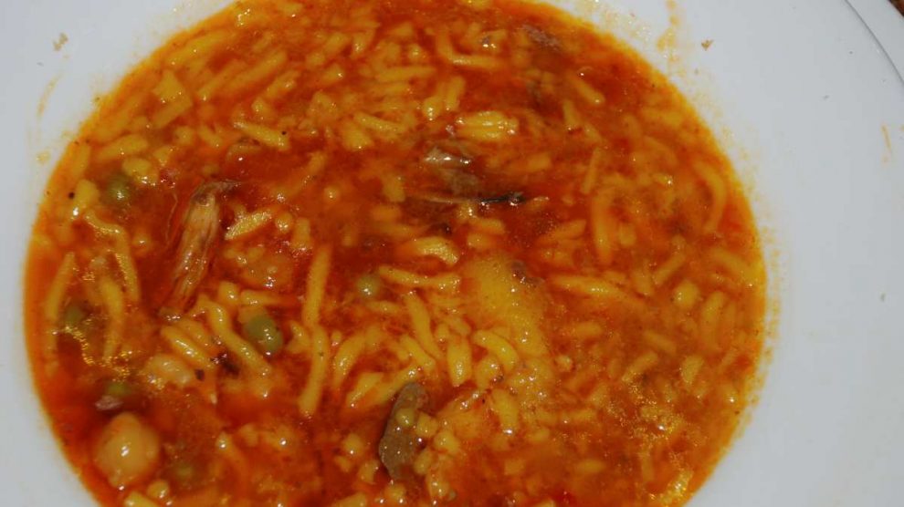 Gurullos con conejo receta típica de Almería