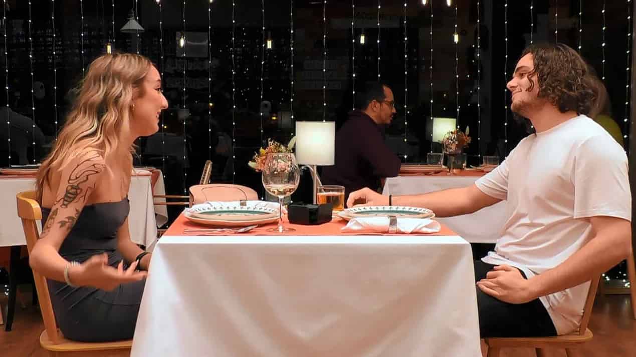 First Dates una soltera se lleva un gran chasco al saber quién es su cita