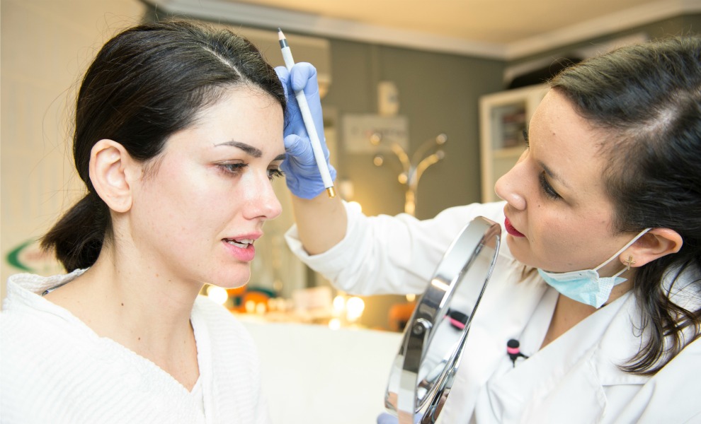 Microblading La última tendencia de belleza en diseño de cejas Look