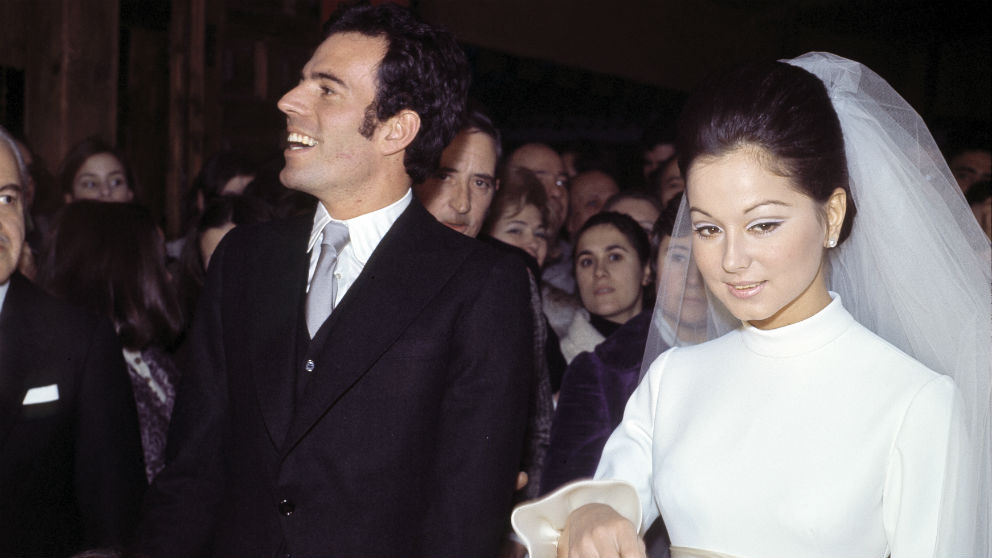 Isabel Preysler Y Julio Iglesias A Os De Una Boda Que Paraliz Espa A