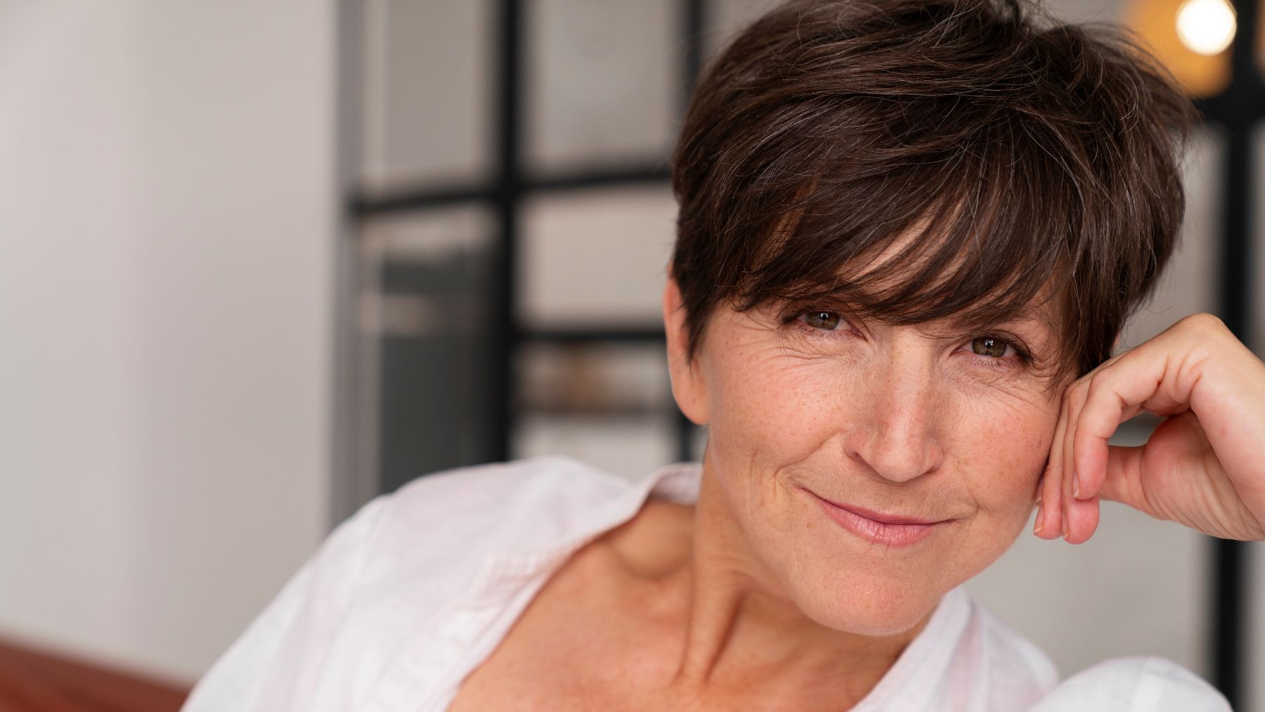 The ultimate short haircut that makes women over 70 look instantly younger, according to a hairstylist 1 haicut, pixie