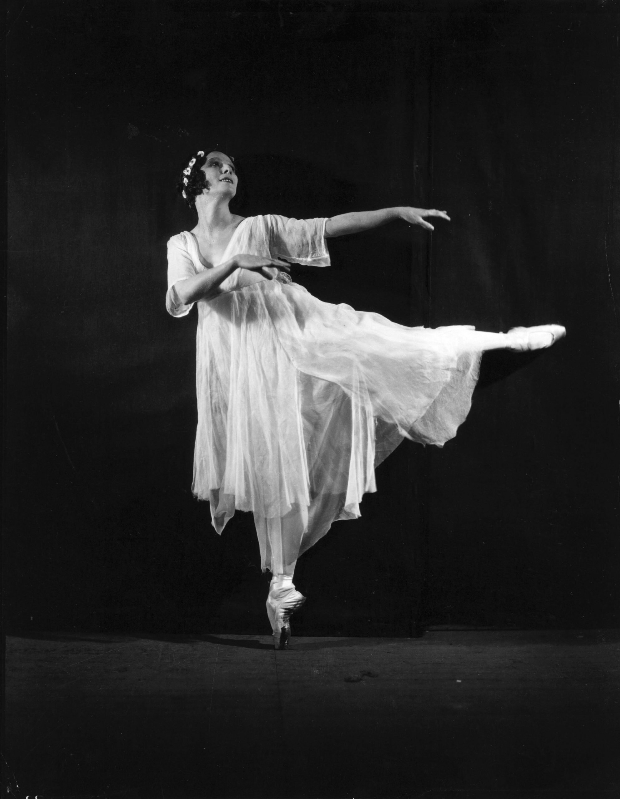 Ana Pavlova bailando ballet./Foto: Gettyimages