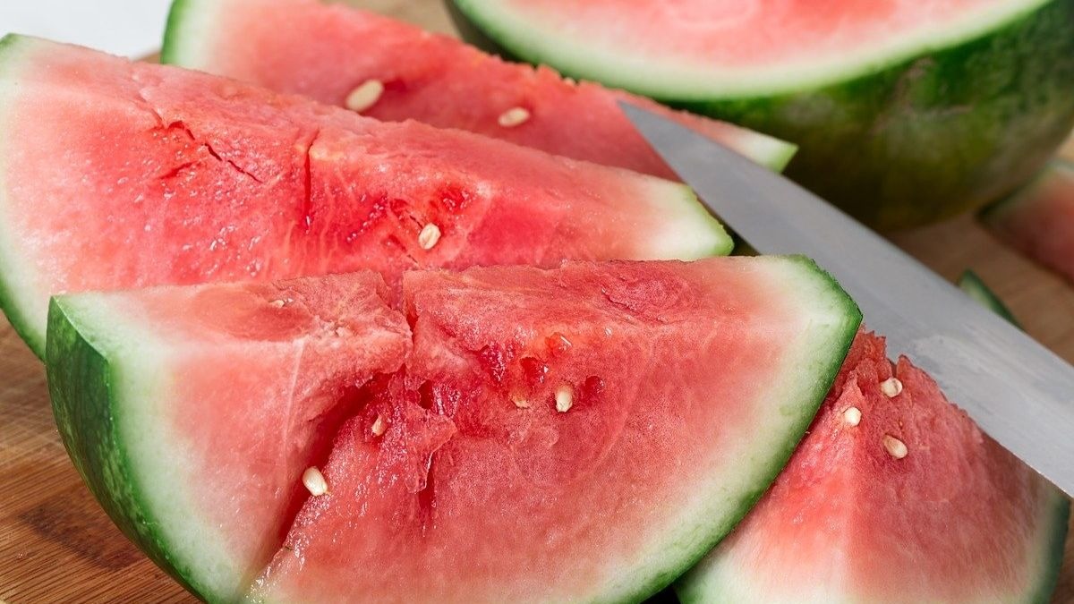 Las 5 mejores frutas para cuidar la piel después del verano