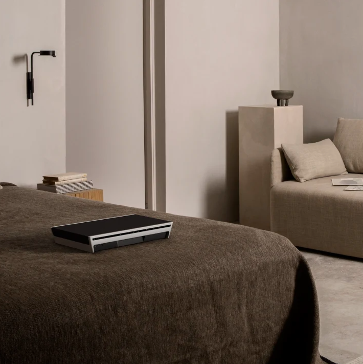 Altavoces Beosound Level de Bang and Olufsen. 
