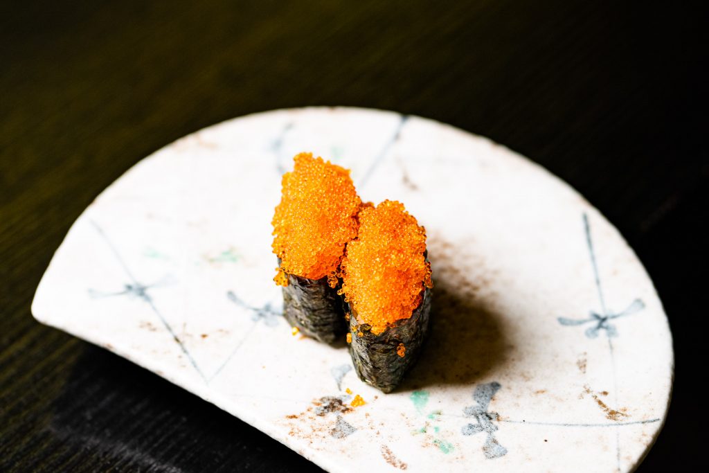 Sushi con huevas de Tottori