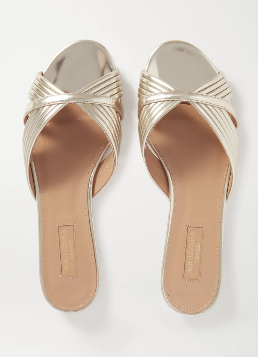 Sandalias metalizadas de Aquazzura / Foto: Net a Porter