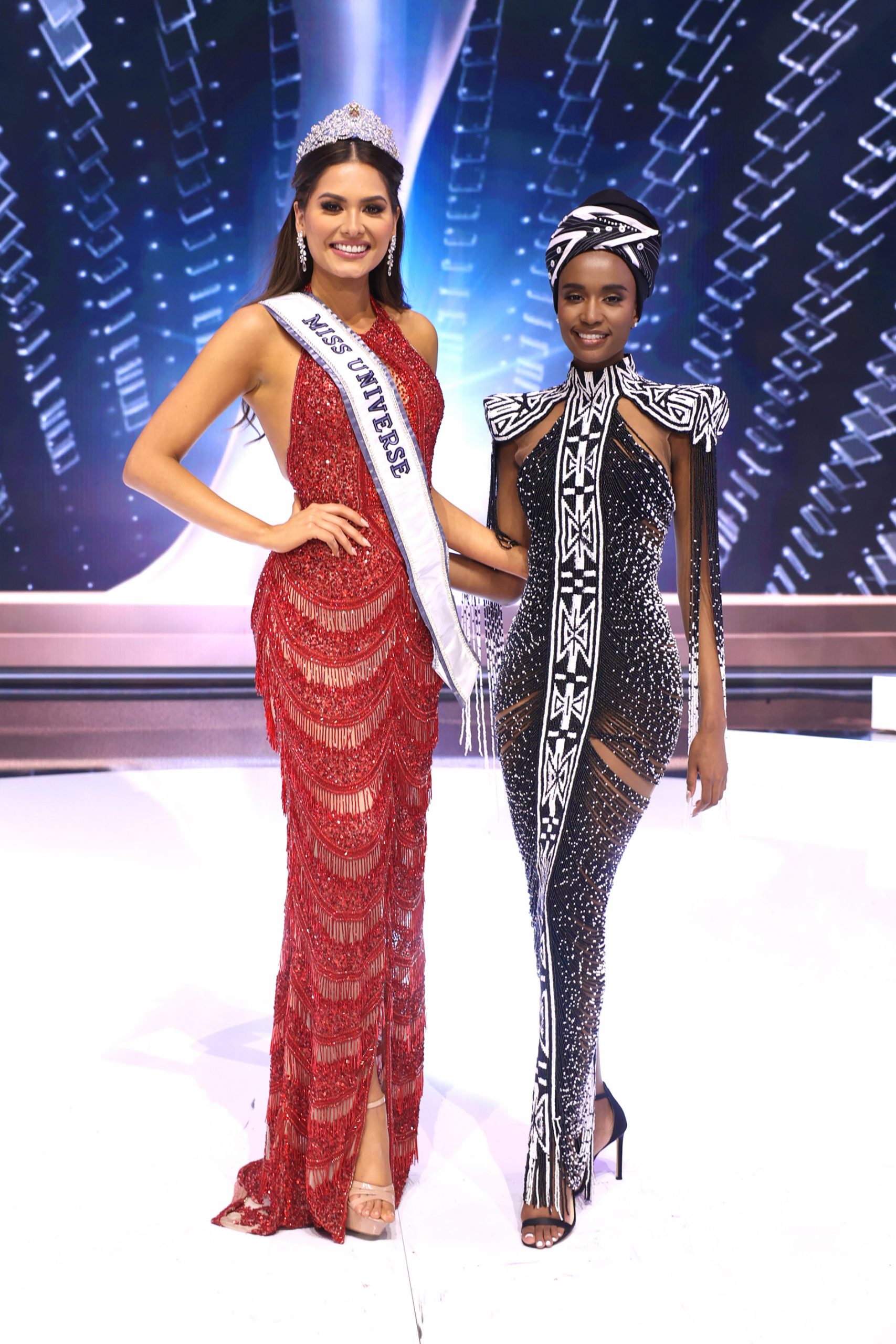 Miss Universo 2019 y Miss Universo 2021