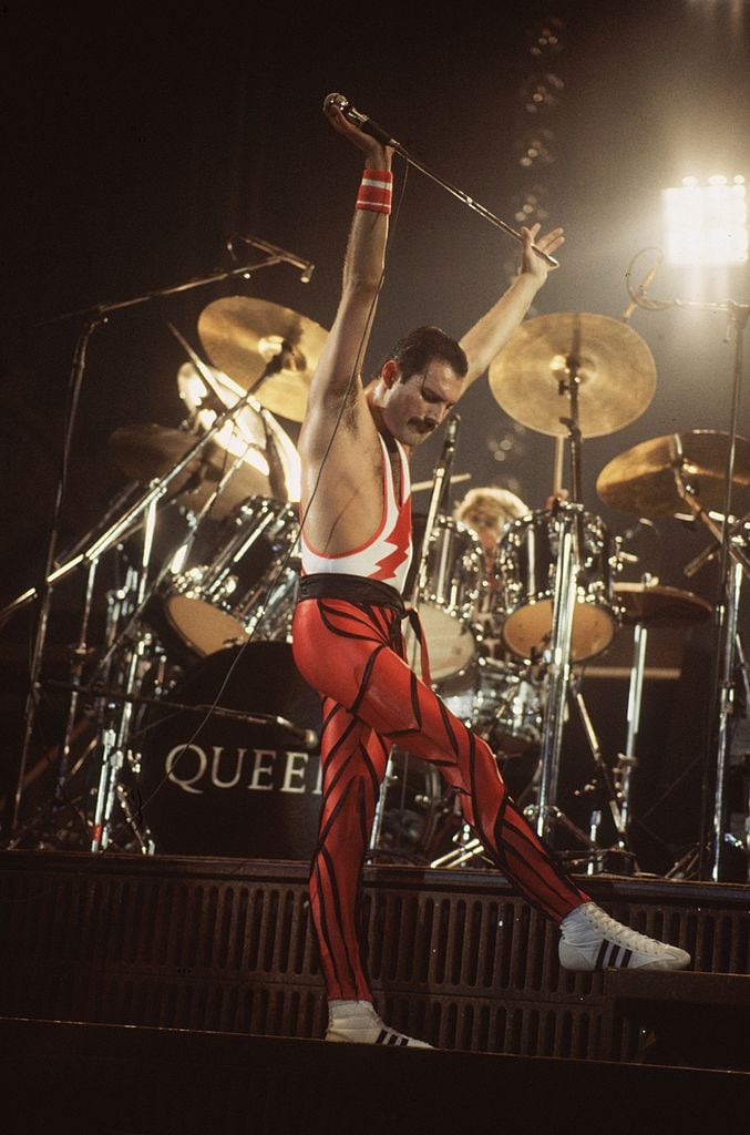 Interesar Puñalada Bañera Estas eran las zapatillas favoritas de Freddie Mercury