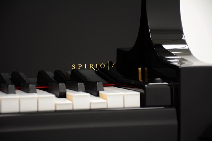 Piano Spirio R