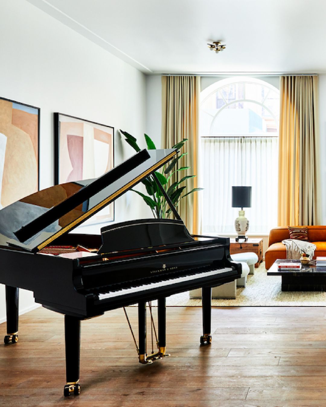 Piano steinway and sons