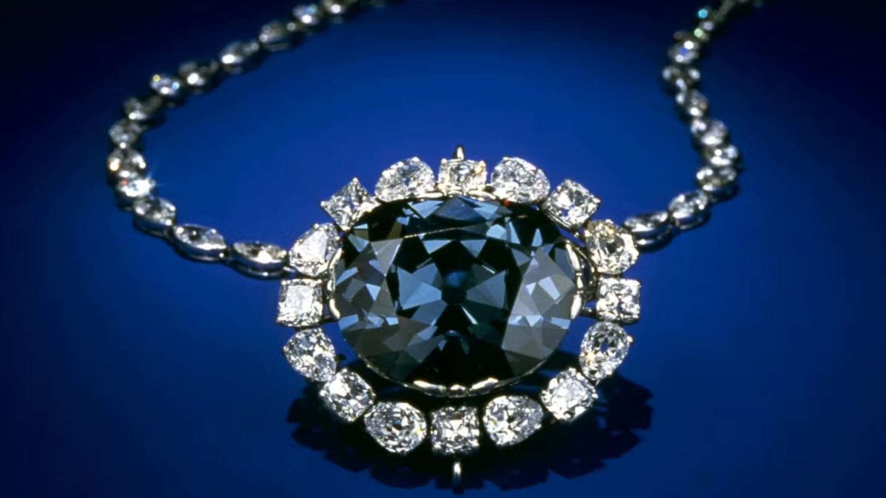 Escrutinio Cilios Hombre rico Las 5 joyas más caras de la historia