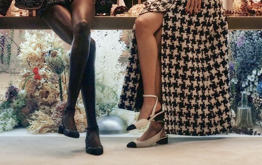 Zapatos Slingback, de Chanel.
