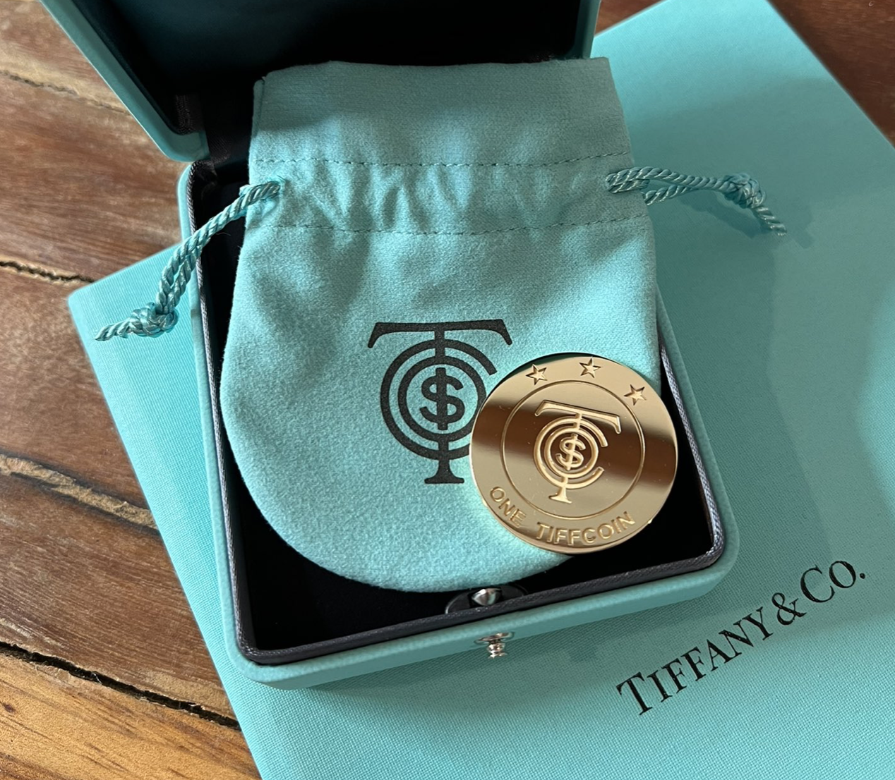 TiffCoin, moneda de oro de Tiffany Co.