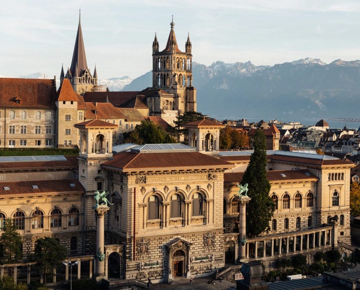 Universidad y Catedral de Notre-Dame en Lucerna