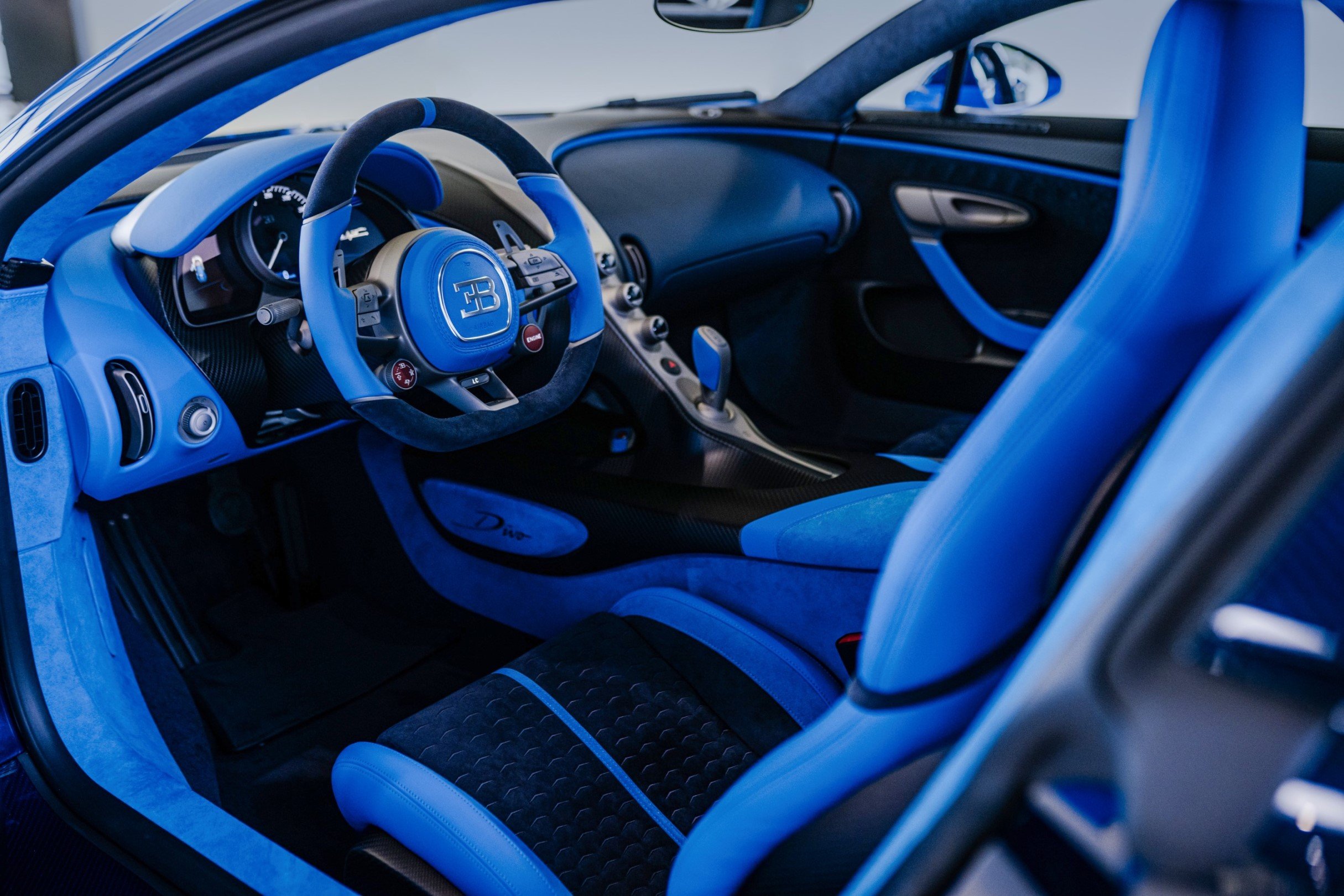 El interior de Bugatti Divo, coches