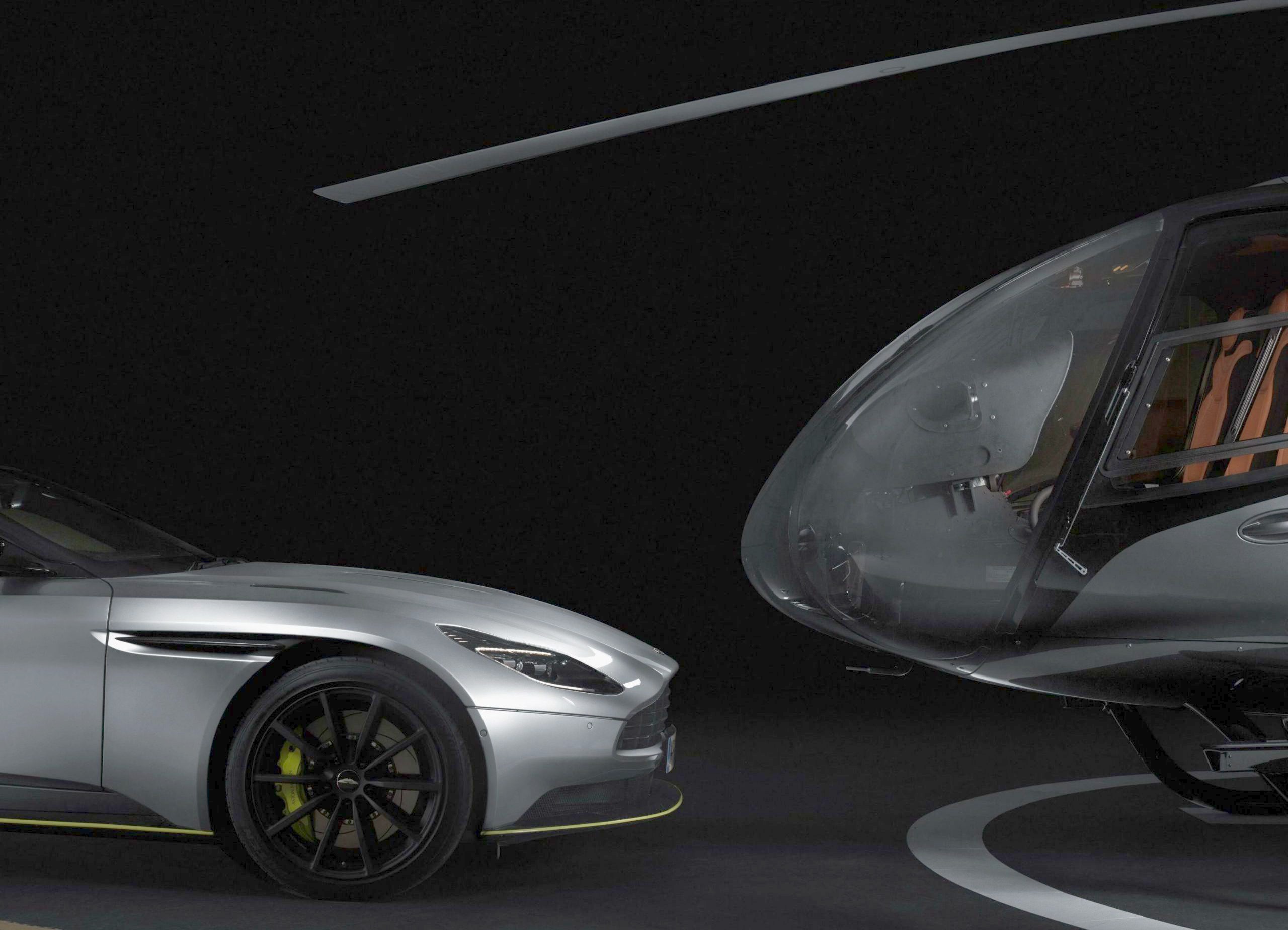 Helicóptero y coche Aston Martin