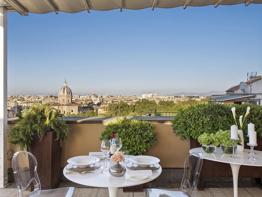 Terraza con vistas en Villa Agrippina