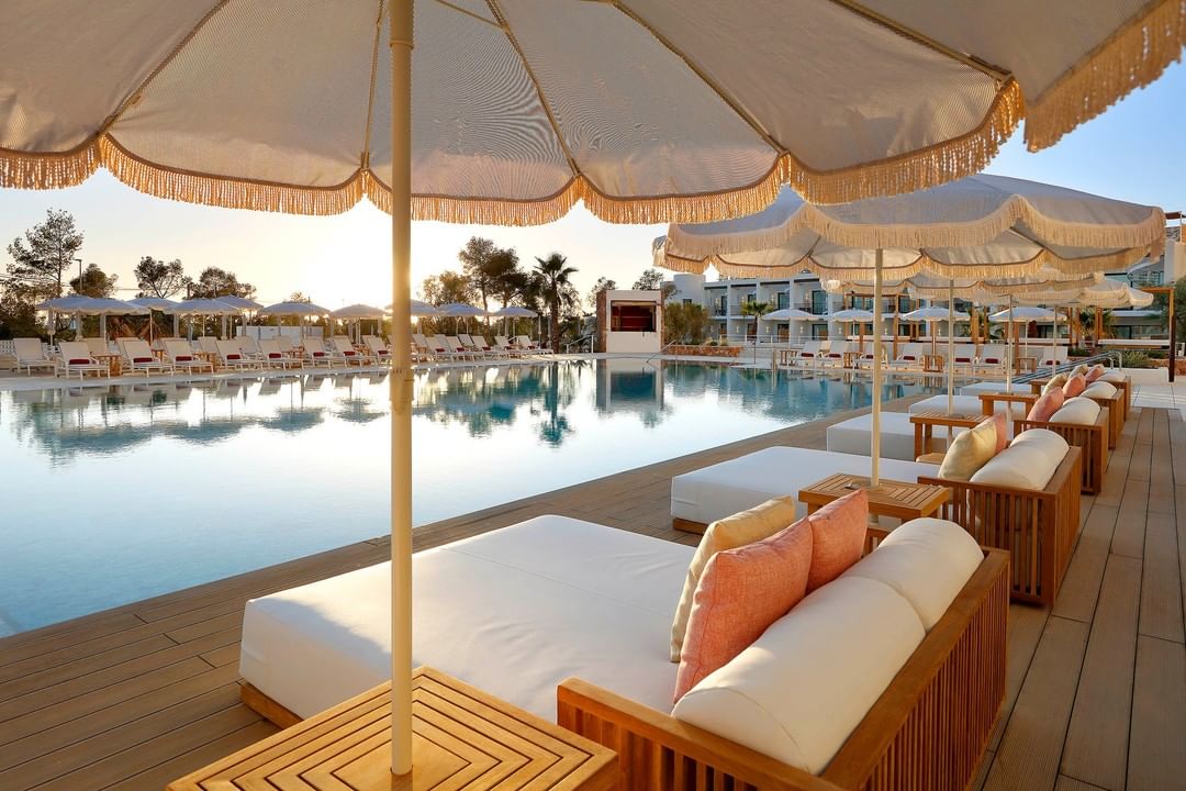 La piscina de TRS Ibiza Hotel