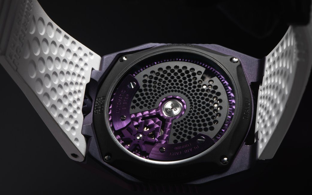 Urwerk UR-100V