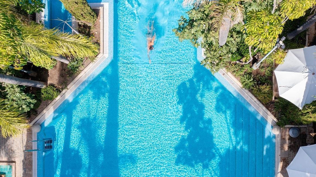 Piscina de Anantara Villa Padierna