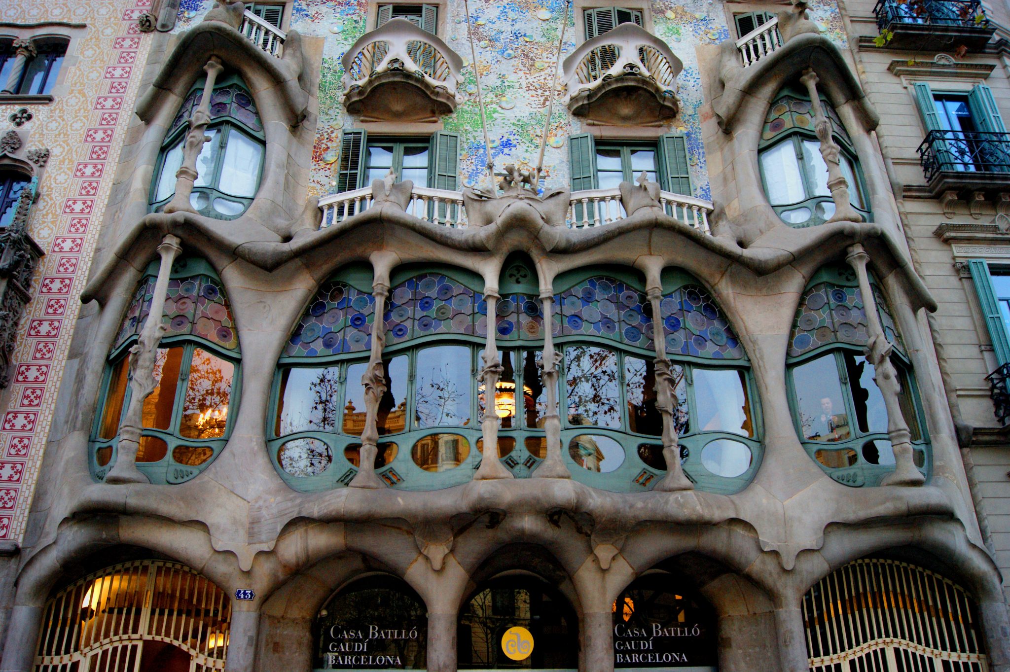 Gaudi Structures Un recorrido por algunos de los edificios de Antonio Gaudí en España