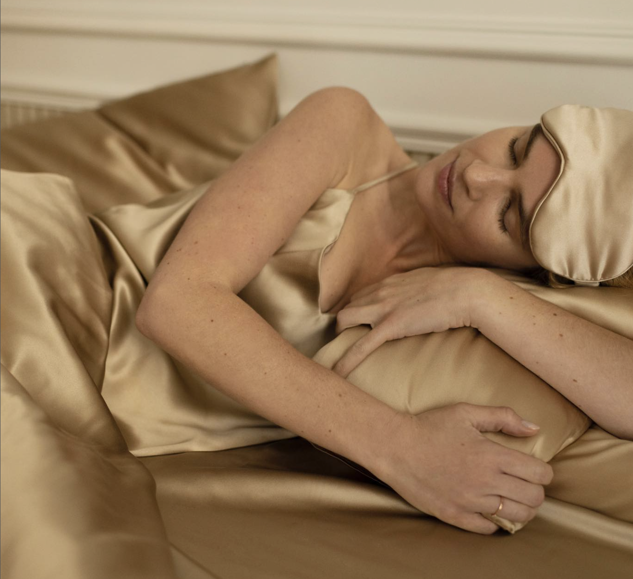 El nuevo tratamiento de belleza infalible: dormir en una almohada