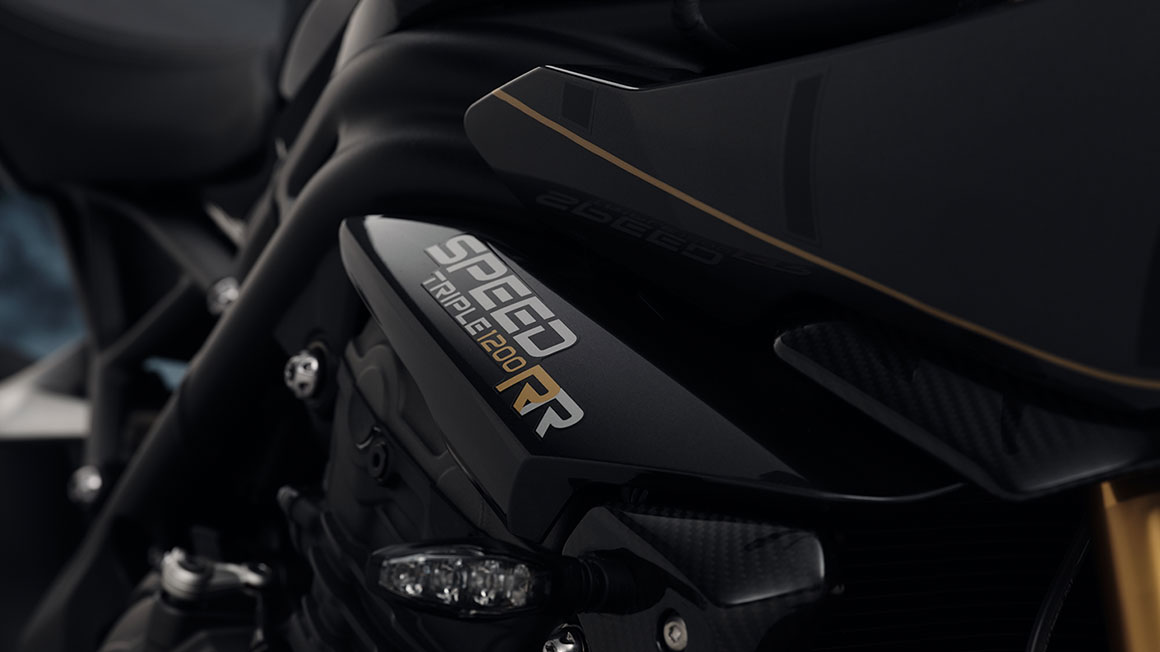 Speed Triple 1200 RR Bond Edition