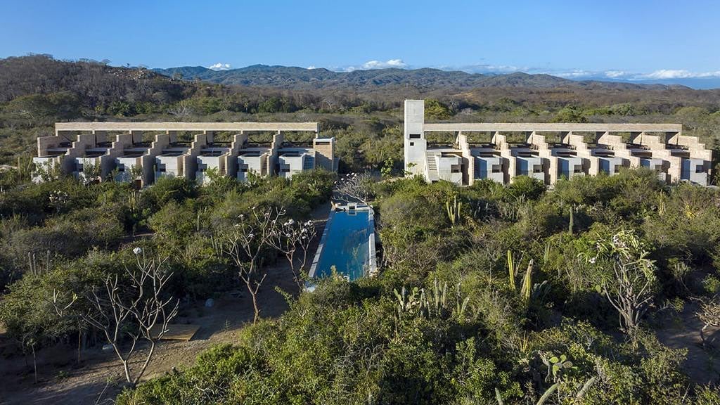 El Hotel Terrestre en la costa del Pacífico mexicano