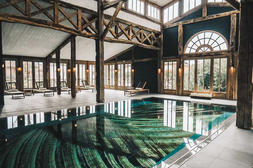 Foto piscina interior Hotel Les Sources de Caudalie
