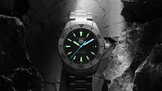 TAG Heuer Aquaracer Professional 200 Solargraph