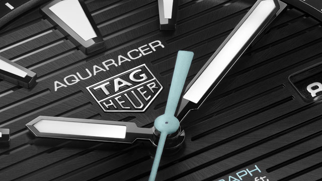 TAG Heuer Aquaracer Professional 200 Solargraph