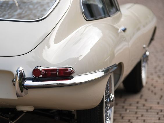Jaguar E-Type 1961