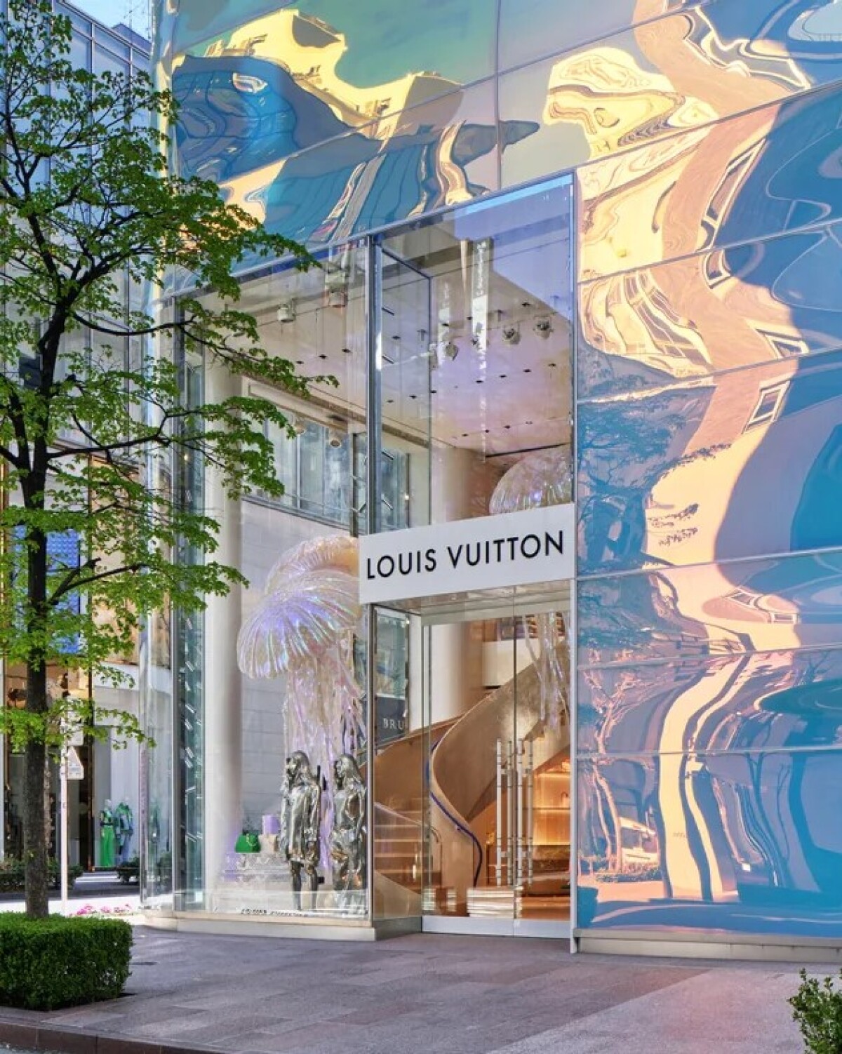 Louis Vuitton proyecta la mirada de Seúl y Texas en libros