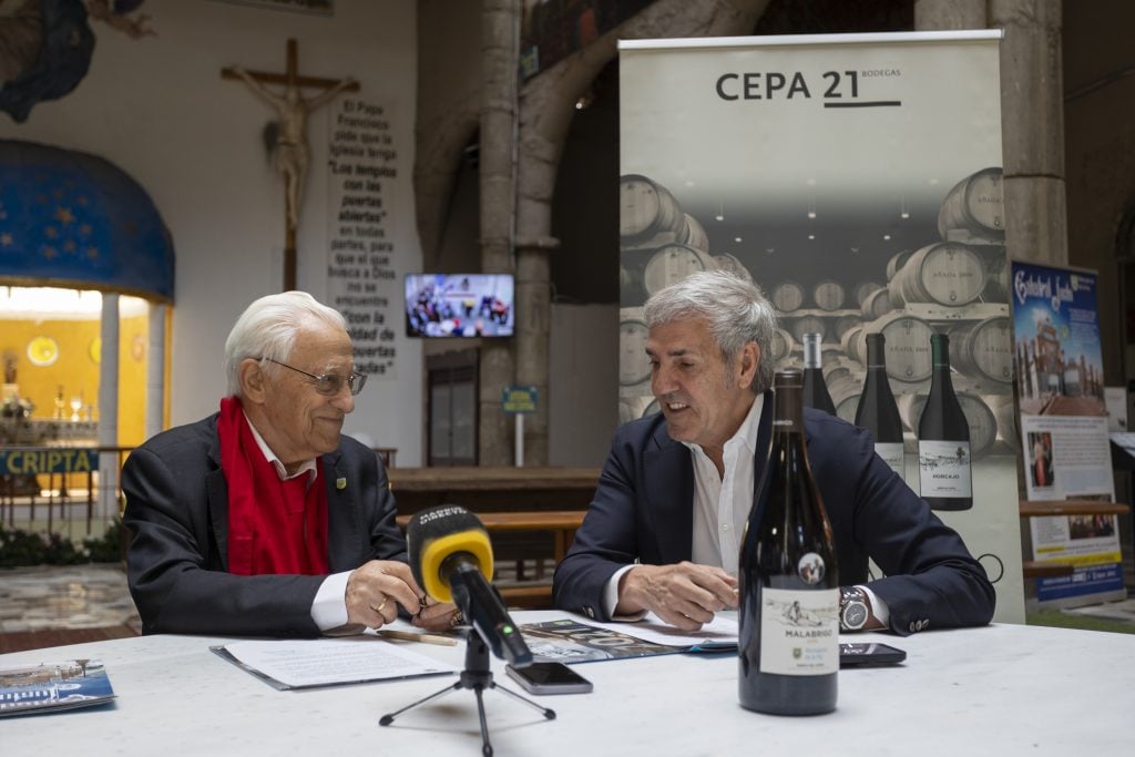 Cepa 21 y Padre Angel