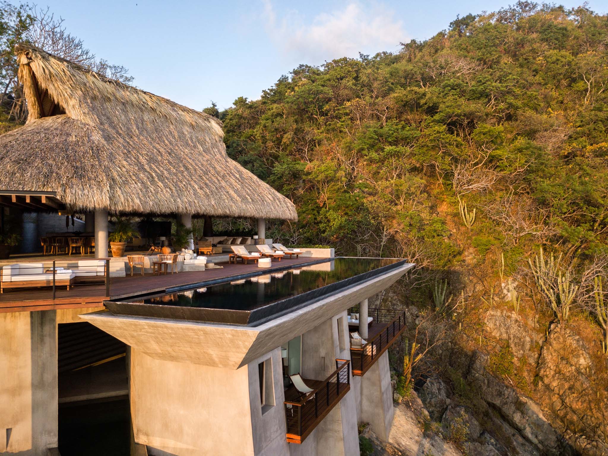 Casa acantilado. Zozaya Arquitectos