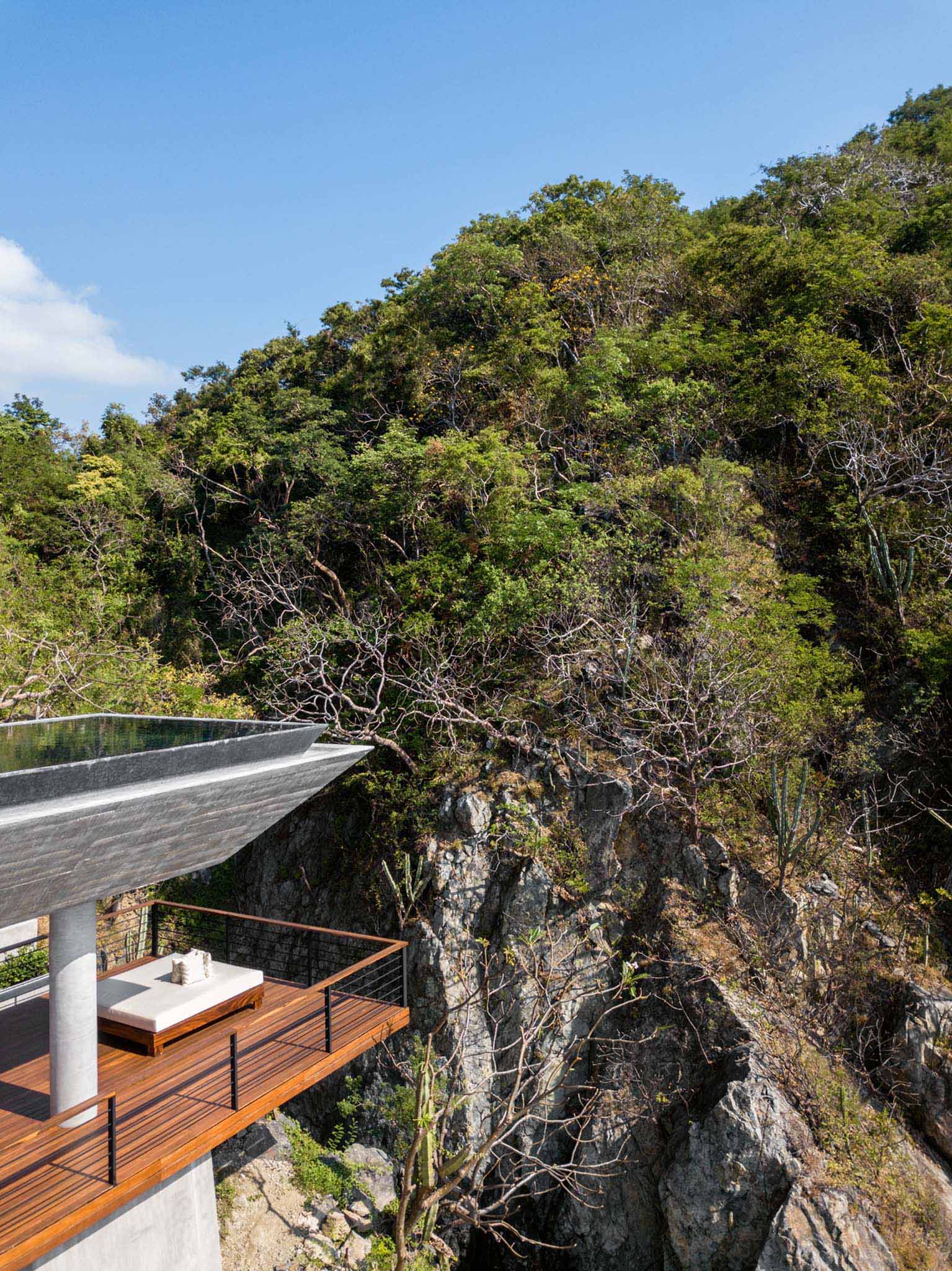 Casa acantilado. Zozaya Arquitectos