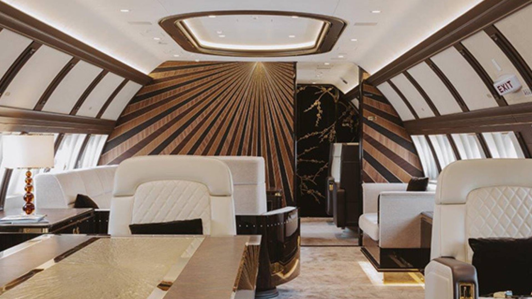 El jet privado con el que viajar a los años 20 gracias a su interior Art Déco
