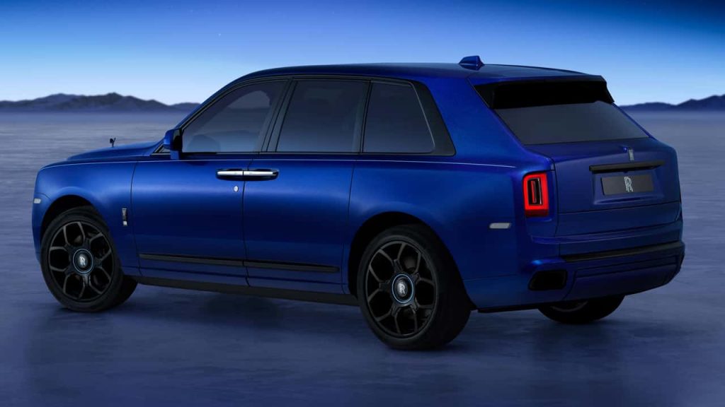 Rolls-Royce Cullinan Black Badge Blue Shadow