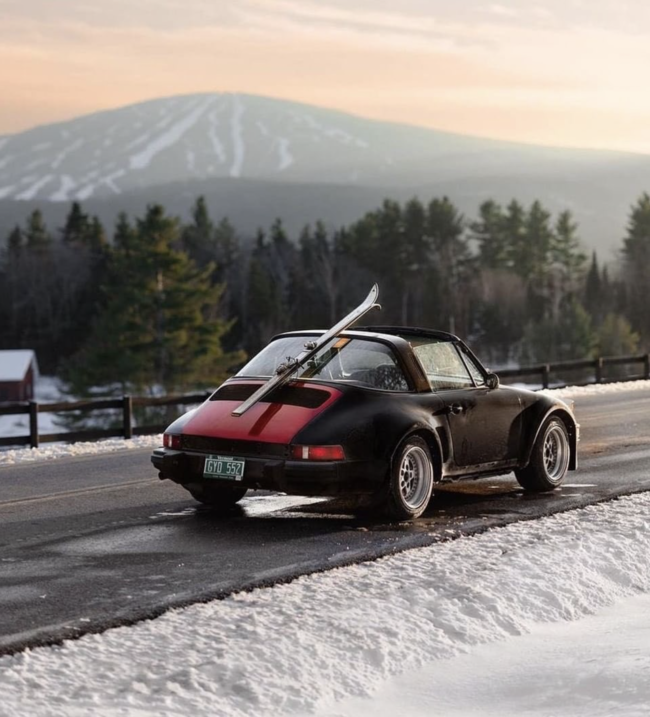 Porsche 911 Targa