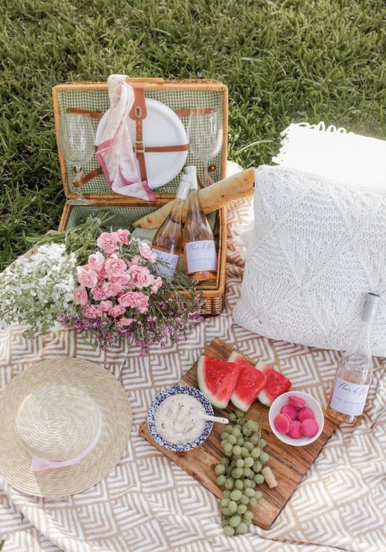 Seis elementos esenciales para el picnic perfecto