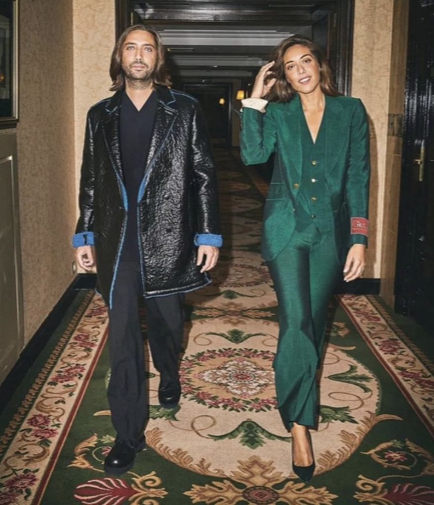 Marina Carmona con su primo, 