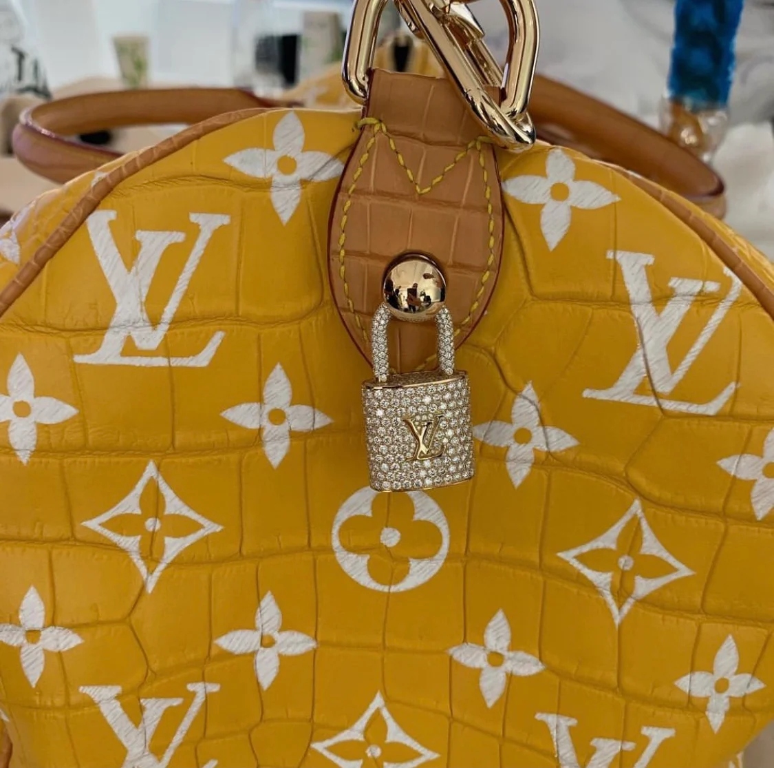 Louis Vuitton lanza su primera colección de objetos decorativos de