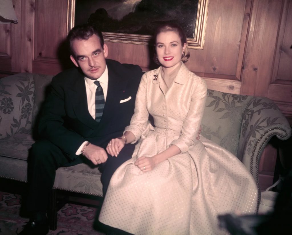 Grace Kelly y Rainiero anillo compromiso