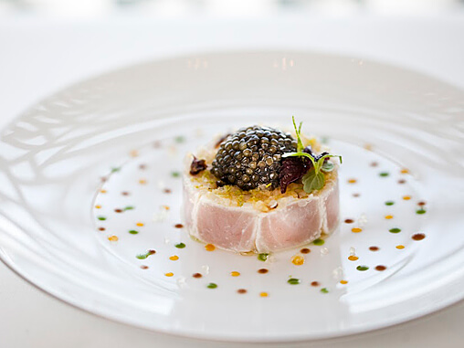 Plato con caviar