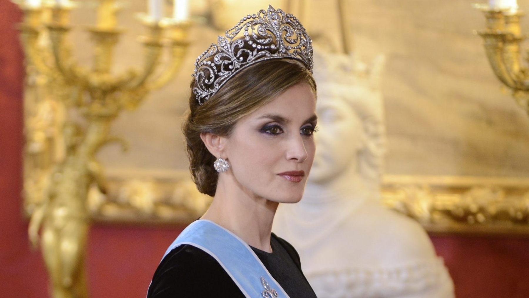 Reina Letizia, Corona Reina Letizia