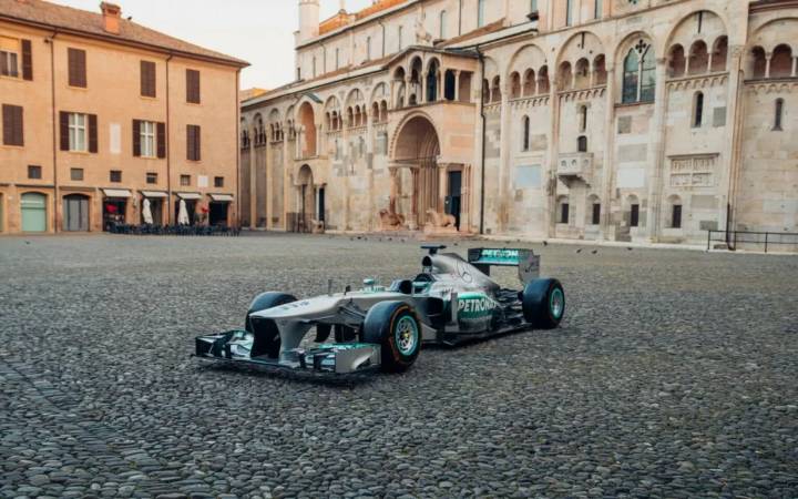 coche mercedes hamilton