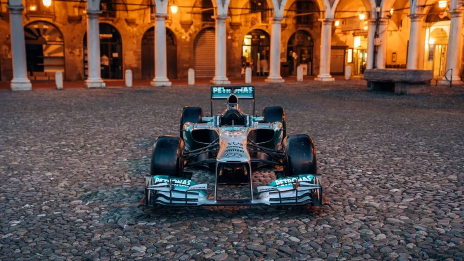 Lewis Hamilton coche