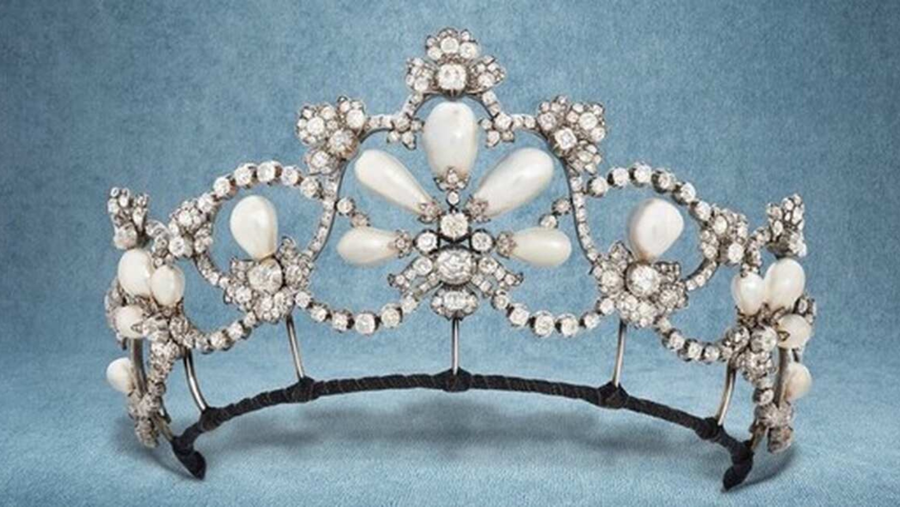 Corona de perlas