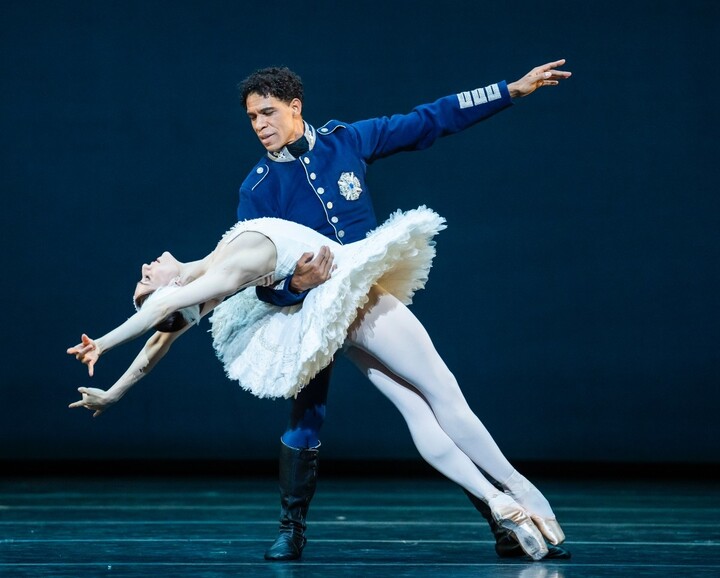 Carlos Acosta bailando