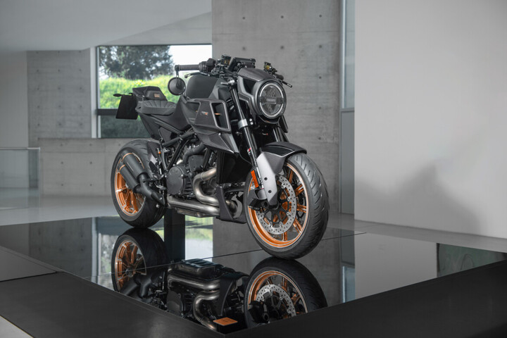 La BRABUS 1300 R Masterpiece Edition